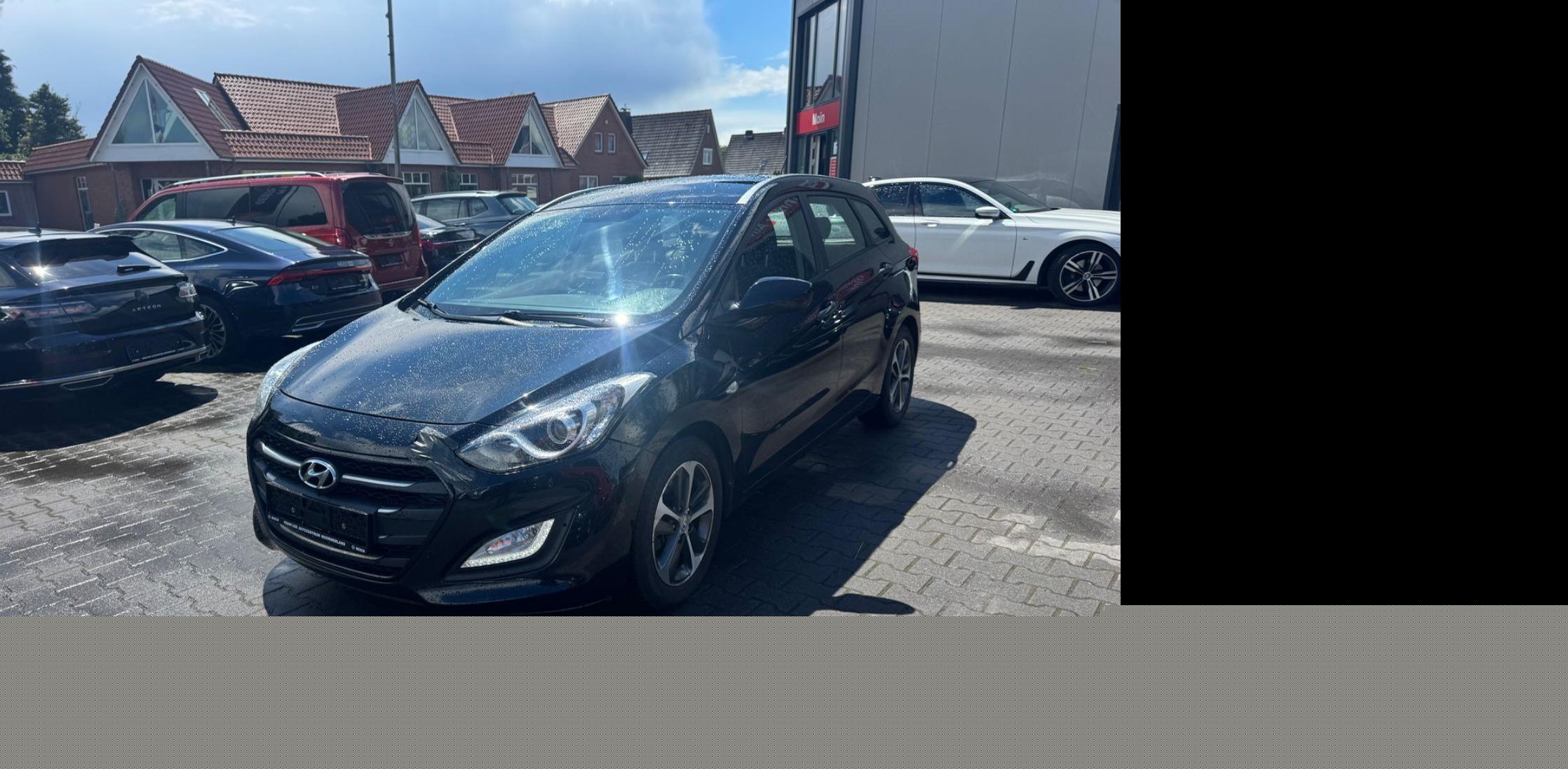 Hyundai i30 cw  Klima PDC MFL  ZV Radio